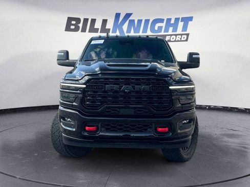 Used 2025 RAM 2500 Limited AWD/4WD image 8