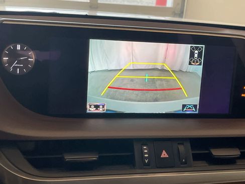 Used 2020 Lexus ES 350 w/ Premium Package image 17