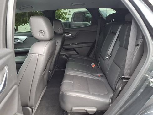 Used 2020 Chevrolet Blazer LT w/ Sound & Technology Package FWD image 9
