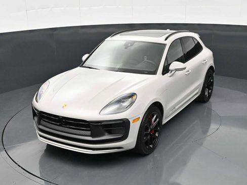 New 2026 Porsche Macan GTS AWD/4WD image 29