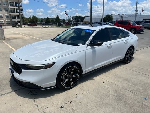 Certified 2023 Honda Accord Sport image 4