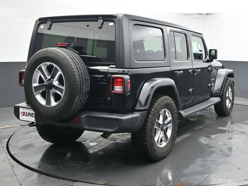 Used 2021 Jeep Wrangler Unlimited Sahara image 10
