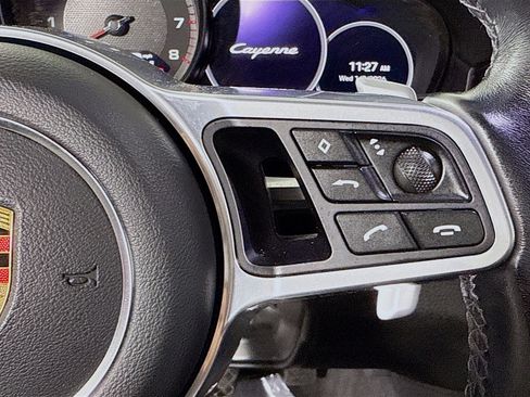 Used 2023 Porsche Cayenne Platinum Edition image 15