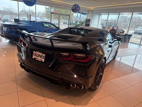 Used 2022 Chevrolet Corvette Stingray Premium Conv w/ Z51 Performance Package image 7