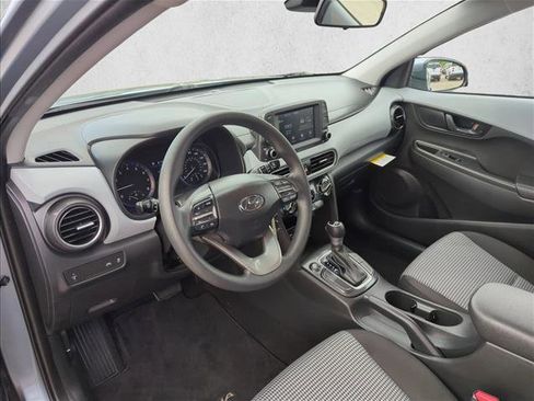 Used 2021 Hyundai Kona SE w/ Cargo Package FWD image 11