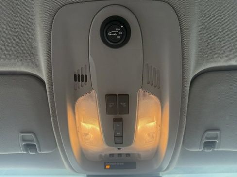 Used 2013 GMC Terrain SLT image 30