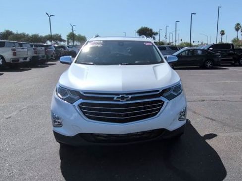 Certified 2020 Chevrolet Equinox Premier FWD image 3
