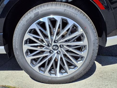 New 2026 Hyundai Palisade Calligraphy FWD image 7