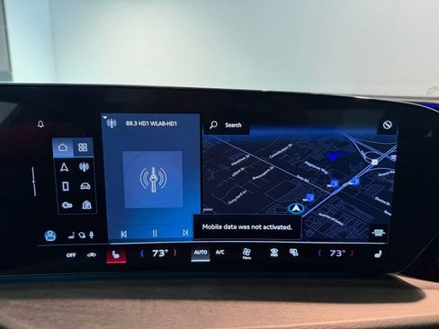 Used 2025 Audi Q5 Premium w/ Convenience Package image 20