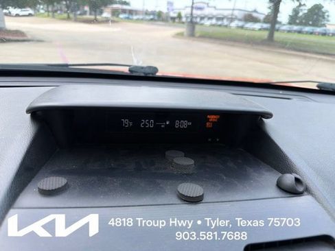 Used 2014 Subaru Crosstrek 2.0i Premium AWD/4WD image 17
