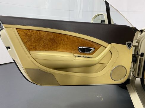 Used 2012 Bentley Continental GT image 22