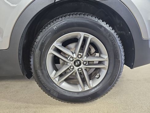 Used 2018 Hyundai Santa Fe Sport w/ 2.4L Tech Package 04 FWD image 38