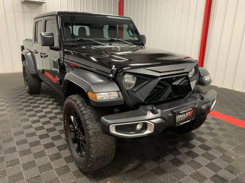 Used 2023 Jeep Gladiator Sport image 10