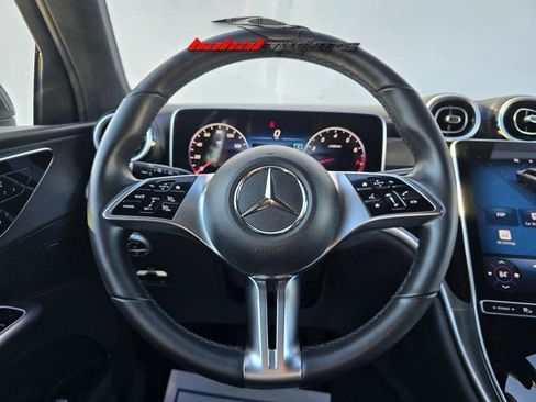 Used 2024 Mercedes-Benz GLC 300 image 21