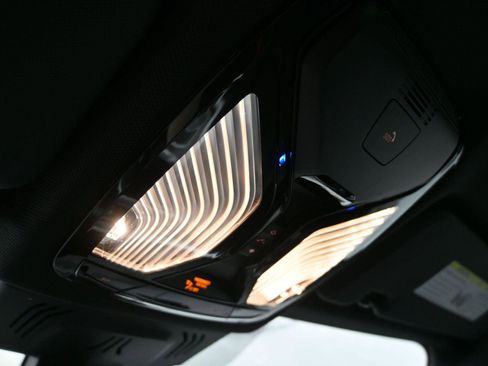 Used 2021 BMW X6 M50i w/ Executive Package image 6