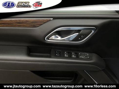 Used 2023 Chevrolet Suburban Premier AWD/4WD image 12