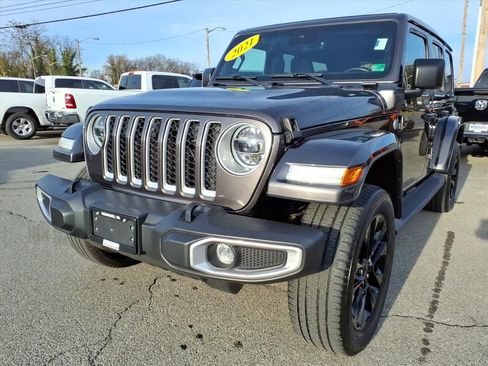 Used 2021 Jeep Wrangler Unlimited Sahara w/ Cold Weather Group image 9
