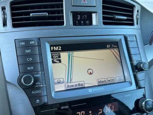 Used 2011 Toyota Avalon image 18