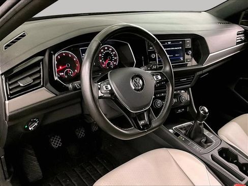 Used 2021 Volkswagen Jetta R-Line FWD image 12