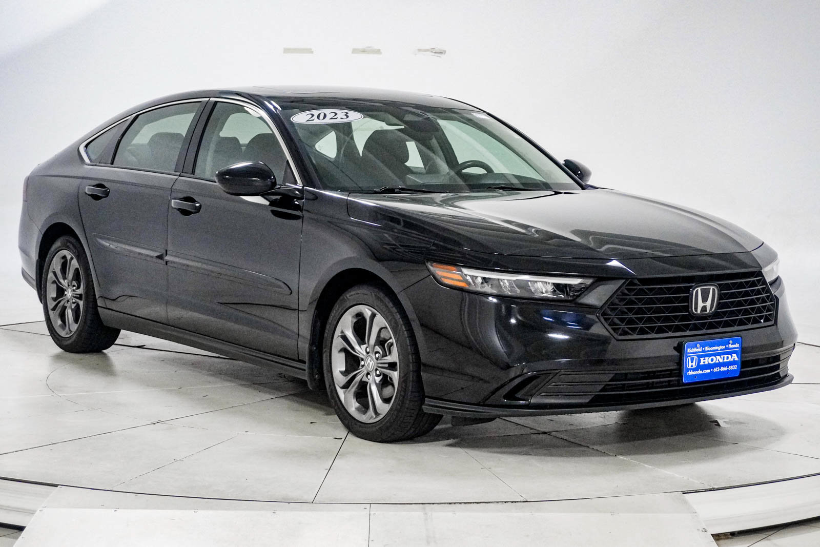 Used 2023 Honda Accord EX image 14