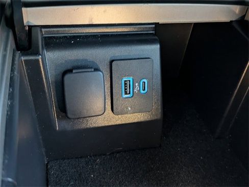 Used 2021 Ford Explorer XLT w/ Class III Trailer Tow Package image 23