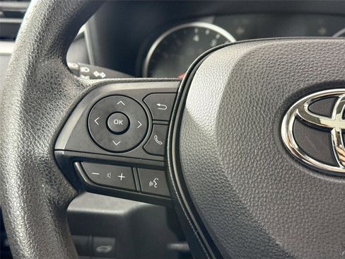 Certified 2022 Toyota RAV4 XLE image 16