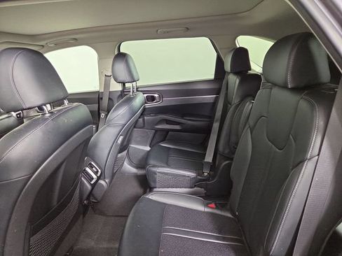 Certified 2021 Kia Sorento EX FWD image 14