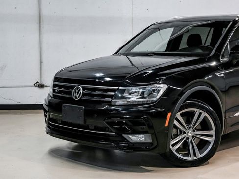 Used 2019 Volkswagen Tiguan SEL R-Line w/ 3rd Row Seat Package image 6