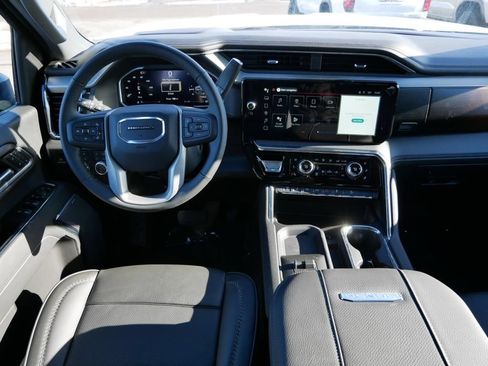 New 2026 GMC Sierra 3500 Denali w/ Denali Reserve Package AWD/4WD image 12