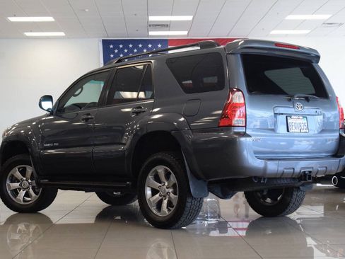 Used 2007 Toyota 4Runner Limited AWD/4WD image 18