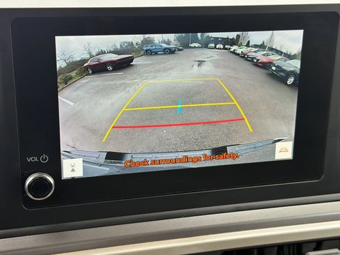 Certified 2024 Toyota Tacoma SR5 image 17