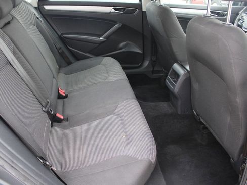 Used 2018 Volkswagen Passat 2.0T S FWD image 6