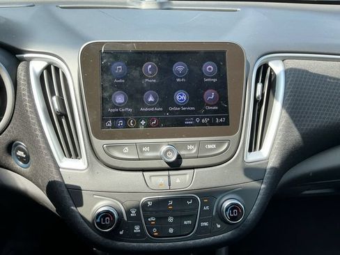 Used 2023 Chevrolet Malibu LT FWD image 23
