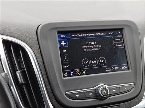 Used 2022 Chevrolet Equinox LT FWD image 11