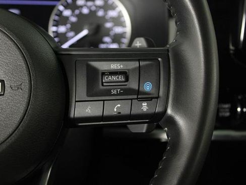 Certified 2025 Nissan Pathfinder SV AWD/4WD image 29