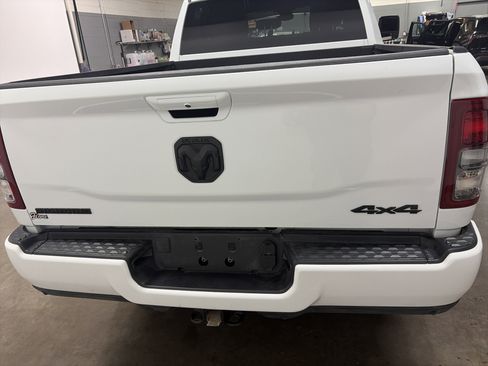 Used 2024 RAM 2500 Big Horn w/ Night Edition AWD/4WD image 4