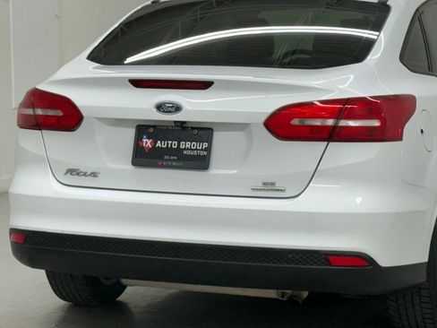 Used 2015 Ford Focus SE image 44