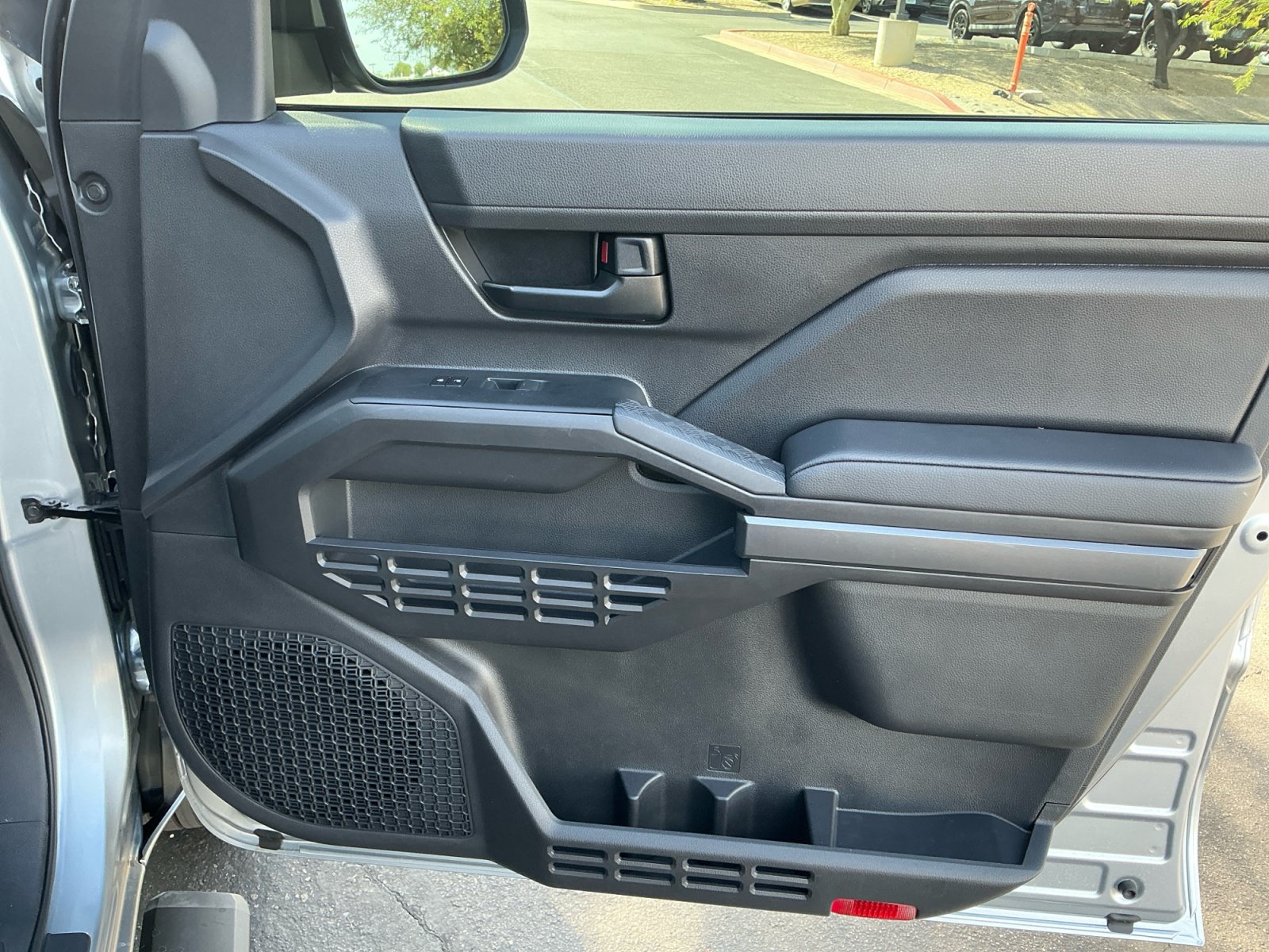 Used 2025 Toyota Tacoma SR5 RWD image 16