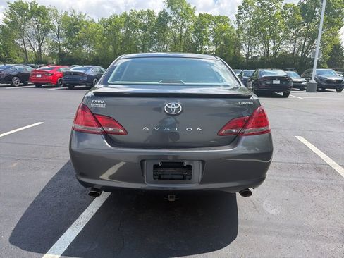 Used 2008 Toyota Avalon Limited FWD image 4