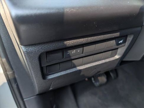 Used 2024 Mitsubishi Outlander SE FWD image 30