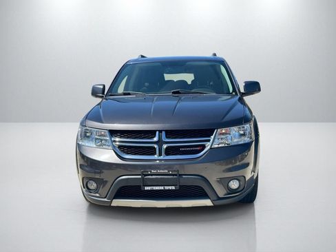 Used 2017 Dodge Journey SXT FWD image 2