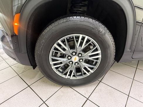 Certified 2024 Chevrolet Traverse LT w/ Enhanced Driving Package image 12