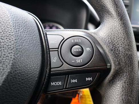 Used 2020 Toyota RAV4 LE w/ All Weather Liner Package AWD/4WD image 16
