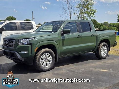 Used 2024 Nissan Frontier SV w/ SV Convenience Package AWD/4WD image 3