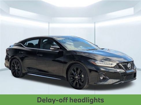 Used 2021 Nissan Maxima SR w/ Sport Mat Group image 9