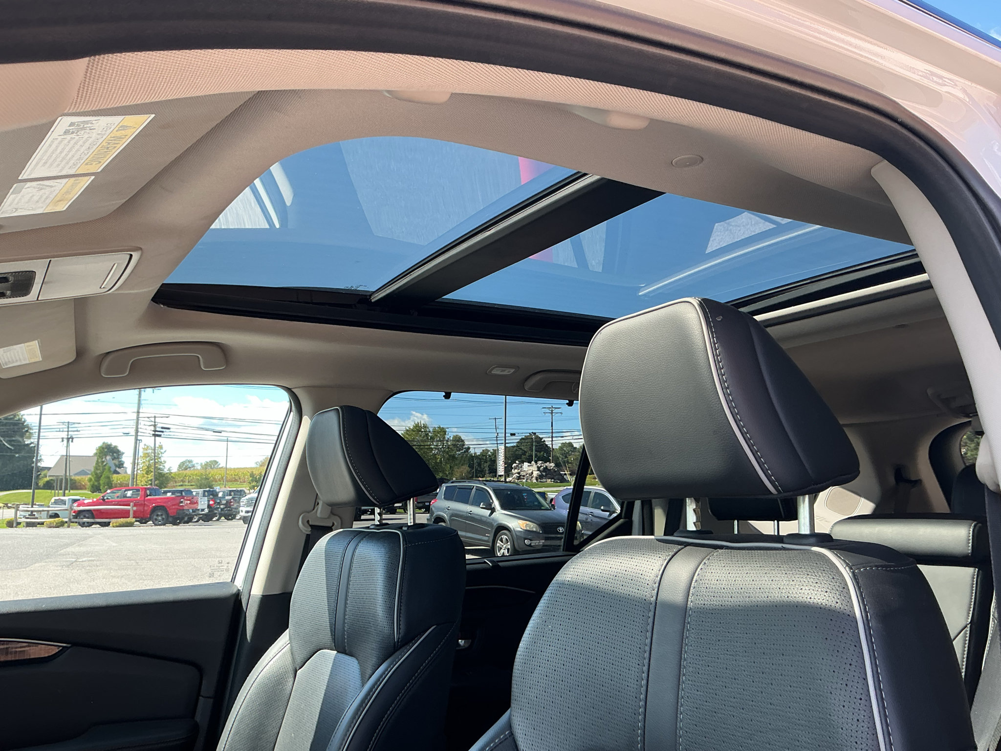Used 2023 Honda Pilot Elite image 19