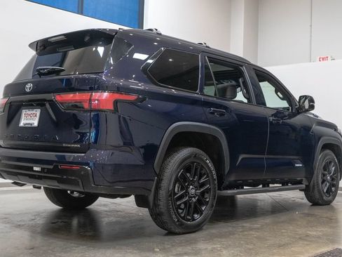 Certified 2026 Toyota Sequoia Limited w/ Tow Technology Package AWD/4WD image 9