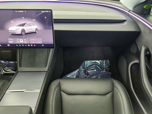 Used 2025 Tesla Model 3 Long Range AWD/4WD image 51