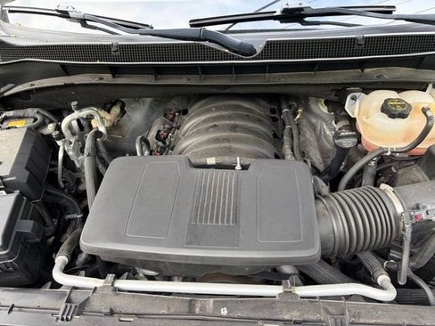 Used 2024 Chevrolet Tahoe Z71 w/ Luxury Package AWD/4WD image 36