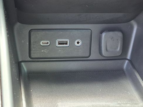 Used 2023 GMC Terrain SLE w/ Driver Convenience Package FWD image 20